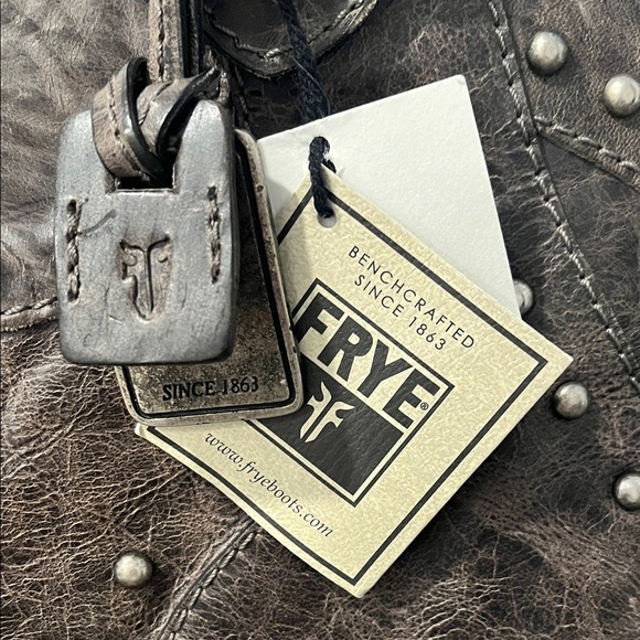 Vintage NWT Frye Elaine Studded Shoulder Bag. - Picture 2 of 11